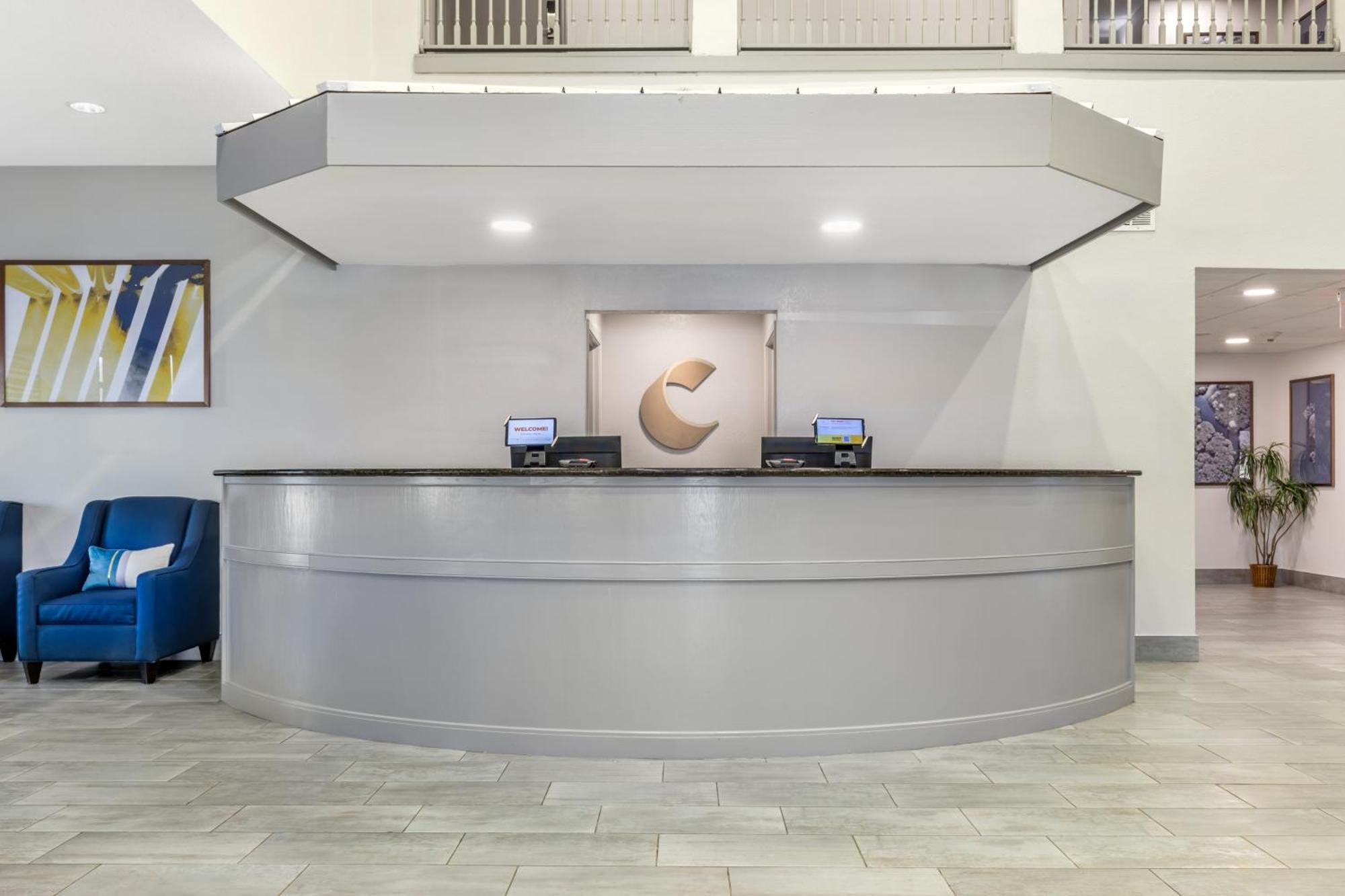 Comfort Suites נאקוגדוצ'ז מראה חיצוני תמונה