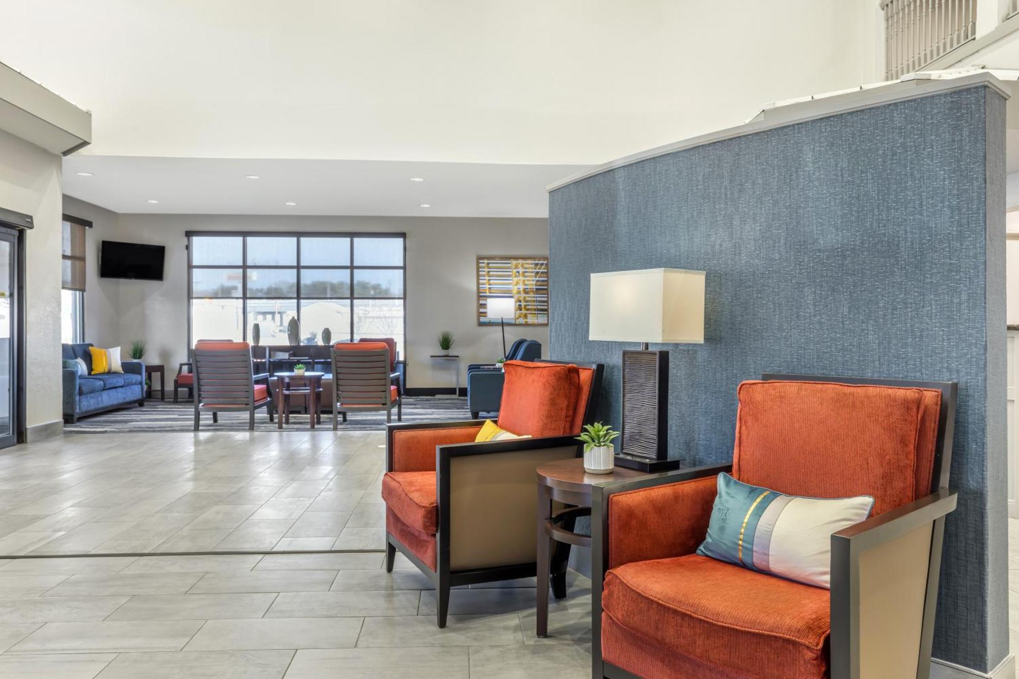 Comfort Suites נאקוגדוצ'ז מראה חיצוני תמונה